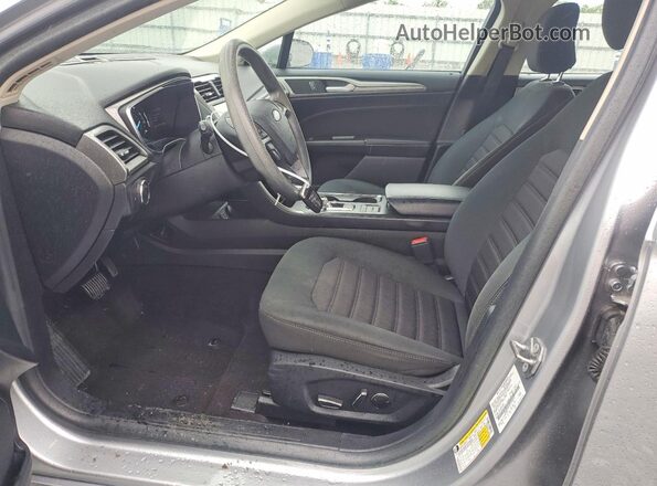 3FA6P0HD4LR143654 2020 FORD FUSION Серебряный Вид салона спереди