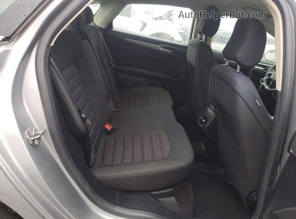 3FA6P0HD4LR143654 2020 FORD FUSION Серебряный Вид задних сидений