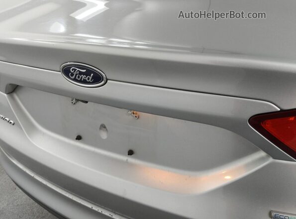 3FA6P0HD5GR260407 2016 FORD FUSION Silver 
