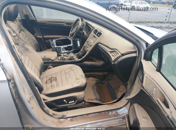 3FA6P0HD5JR179754 2018 FORD FUSION Silver წინა სალონის ხედი