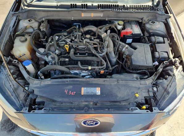 3FA6P0HD5JR267655 2018 FORD FUSION Gray Widok wnętrza z tyłu