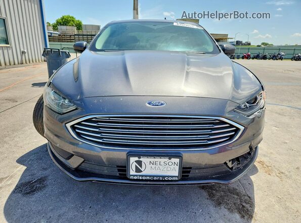 3FA6P0HD5JR267655 2018 FORD FUSION Gray Widok z przodu