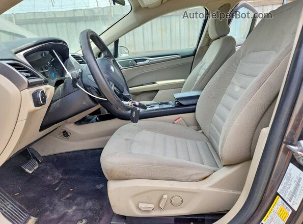 3FA6P0HD6HR123798 2017 FORD FUSION Gray Front interior view
