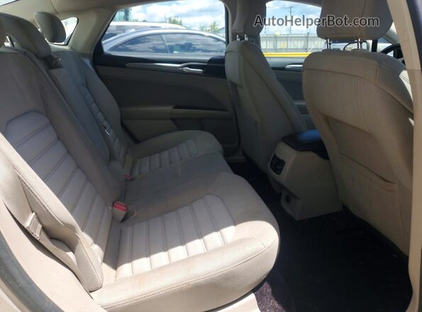 3FA6P0HD6HR289965 2017 FORD FUSION Beige Vista de los asientos traseros