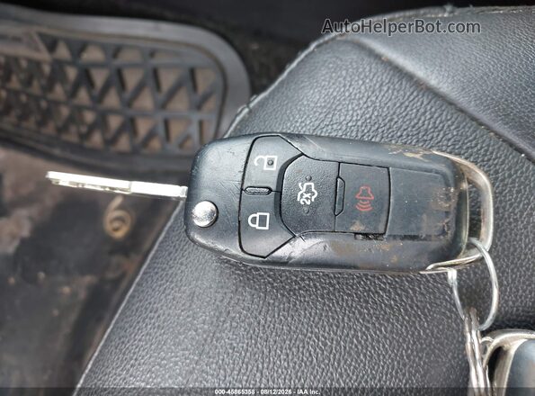 3FA6P0HD7GR111562 2016 FORD FUSION Red Widok deski rozdzielczej