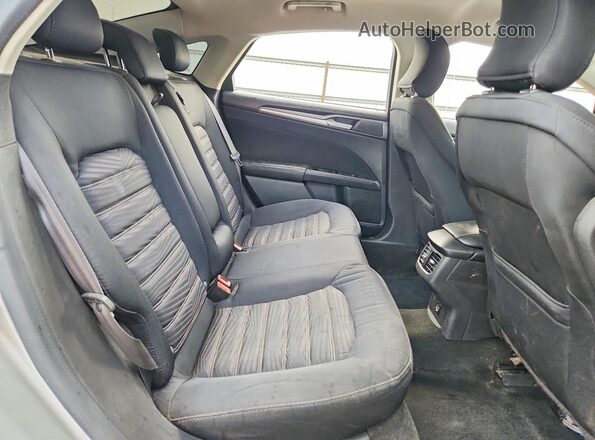 3FA6P0HD7GR187654 2016 FORD FUSION Silver Rear seats view