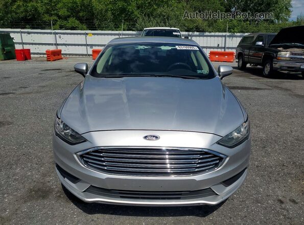3FA6P0HD7HR256442 2017 FORD FUSION Серебряный Вид спереди