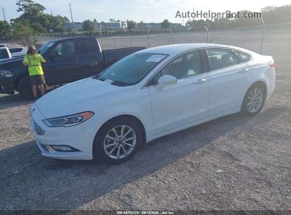 3FA6P0HD7HR287397 2017 FORD FUSION Белый Передняя левая четверть