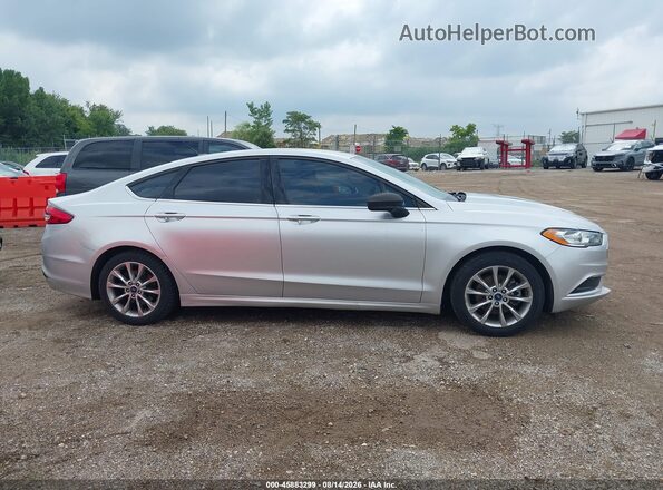 3FA6P0HD7HR410986 2017 FORD FUSION Silver Vista interior trasera