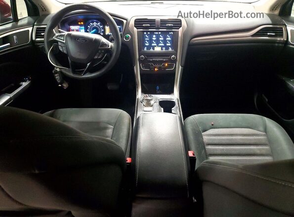 3FA6P0HD7JR142978 2018 FORD FUSION Красный Вид панели приборов