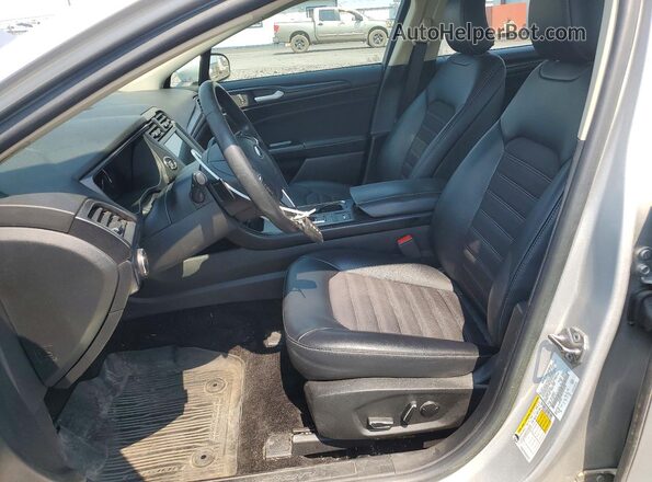 3FA6P0HD7JR214102 2018 FORD FUSION Silver წინა სალონის ხედი