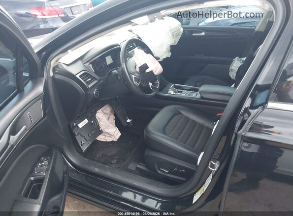 3FA6P0HD7JR238030 2018 FORD FUSION Black Front interior view
