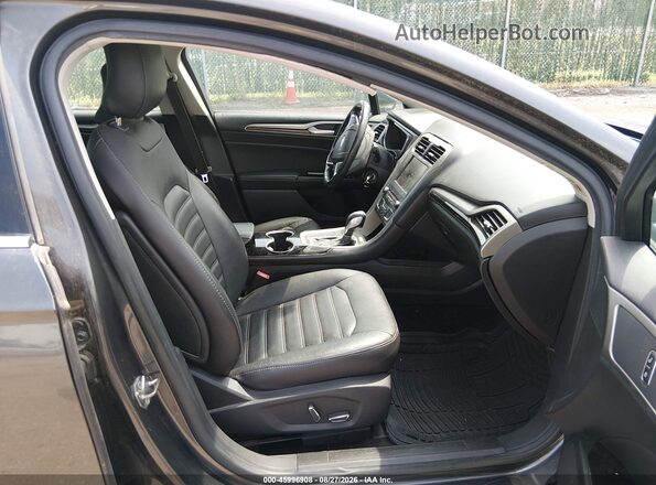 3FA6P0HD8GR313407 2016 FORD FUSION Gray Front interior view