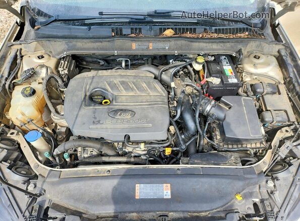 3FA6P0HD8HR289773 2017 FORD FUSION Gold Vista interior trasera