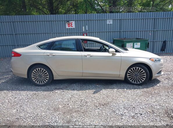 3FA6P0HD8JR126885 2018 FORD FUSION Gold Vista interior trasera