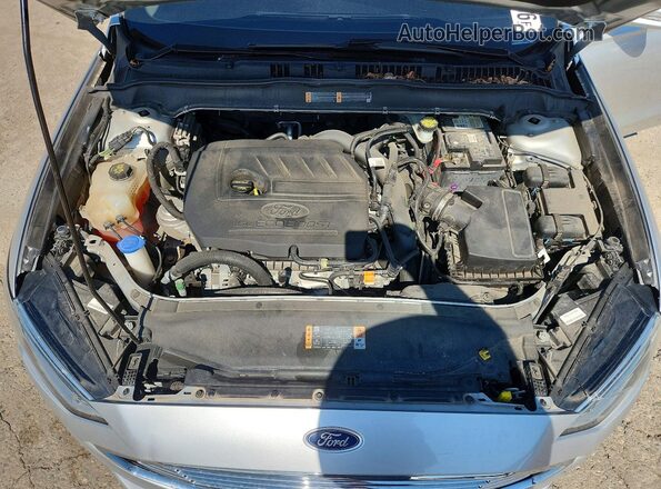 3FA6P0HD9JR149480 2018 FORD FUSION Silver Սալոնի հետևի տեսք