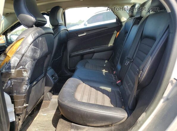 3FA6P0HD9JR230933 2018 FORD FUSION Silver 