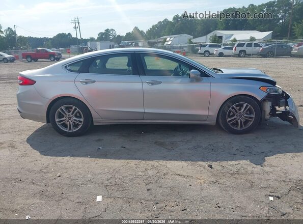 3FA6P0HD9JR249398 2018 FORD FUSION Silver Rear interior view