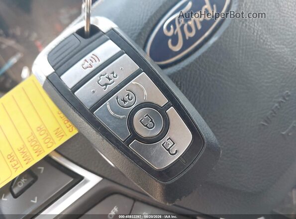 3FA6P0HD9JR249398 2018 FORD FUSION Silver Dashboard view