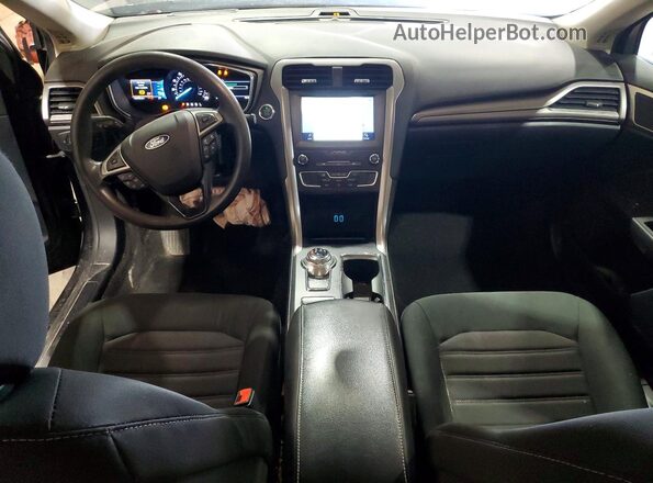 3FA6P0HD9LR166105 2020 FORD FUSION Черный Вид панели приборов