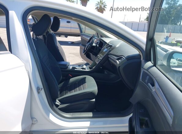 3FA6P0HD9LR234046 2020 FORD FUSION White Вид салону спереду