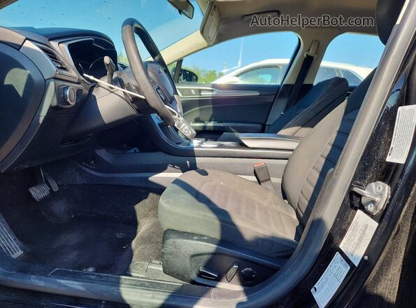 3FA6P0HDXHR372248 2017 FORD FUSION Черный Вид салона спереди