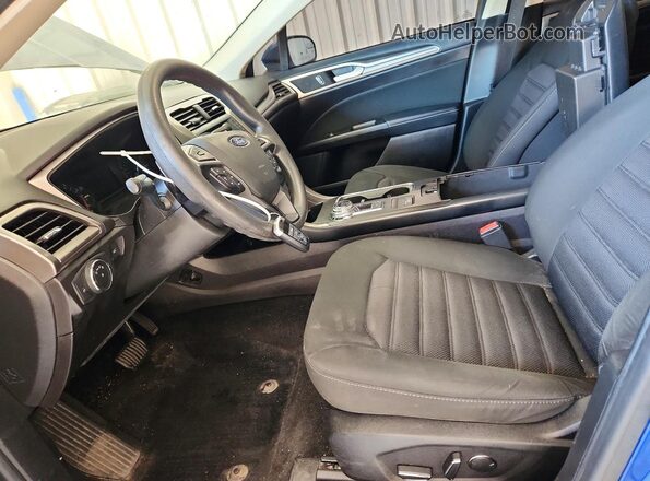 3FA6P0HDXJR230049 2018 FORD FUSION Blue Front interior view
