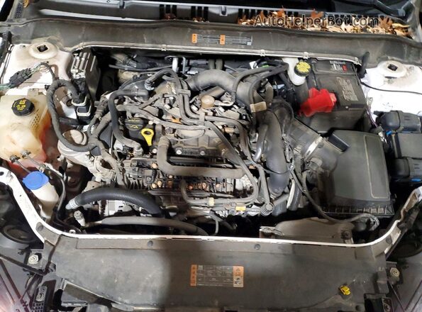 3FA6P0HDXKR214435 2019 FORD FUSION White Vista interior trasera