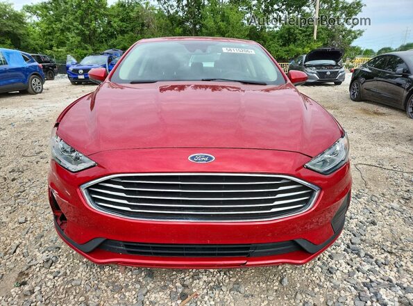 3FA6P0HDXLR228076 2020 FORD FUSION Красный Вид спереди