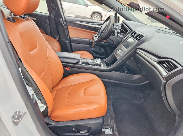 3FA6P0K94LR116507 2020 FORD FUSION White Вид салону спереду