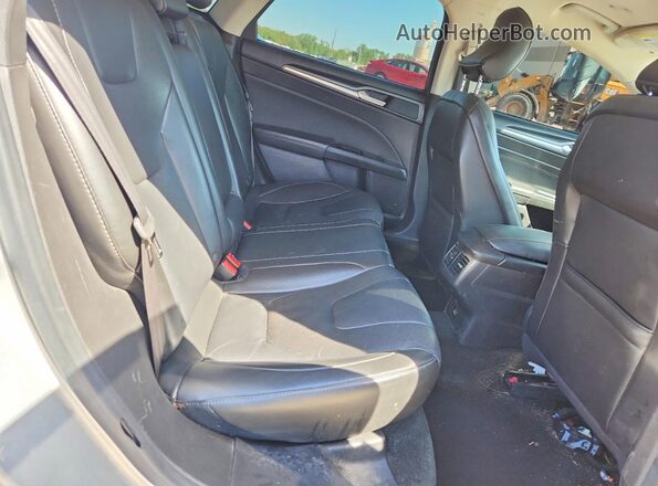 3FA6P0K97GR220169 2016 FORD FUSION Silver Հետևի նստատեղերի տեսք