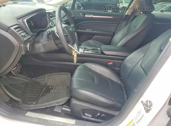 3FA6P0K97HR322105 2017 FORD FUSION White Вид салону спереду
