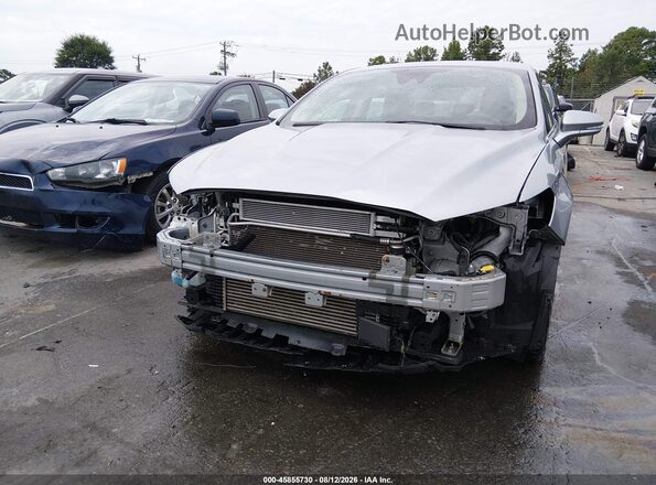 3FA6P0K97LR117778 2020 FORD FUSION Серебряный Вид спереди