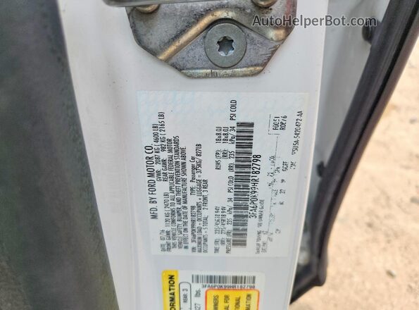 3FA6P0K99HR182798 2017 FORD FUSION White Vista del compartimento del motor