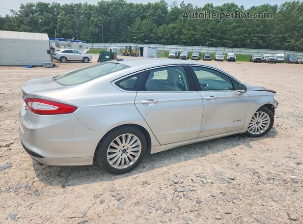 3FA6P0LU0GR311965 2016 FORD FUSION Silver Tył prawy