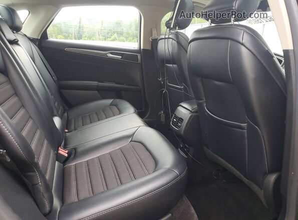 3FA6P0LU0HR136103 2017 FORD FUSION Burgundy Rear seats view