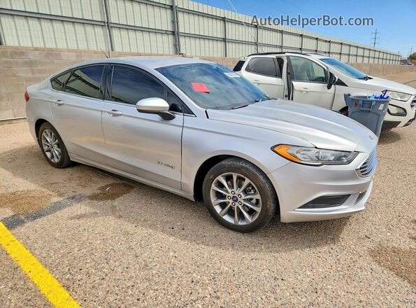 3FA6P0LU0HR323812 2017 FORD FUSION Silver Vista del salpicadero