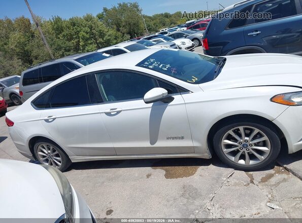 3FA6P0LU0HR386117 2017 FORD FUSION HYBRID White Вид задньої частини салону