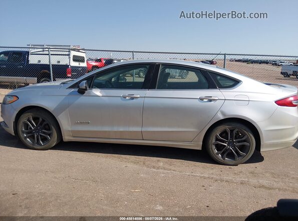 3FA6P0LU0JR124572 2018 FORD FUSION HYBRID Silver სალონის 360-გრადუსიანი ხედი