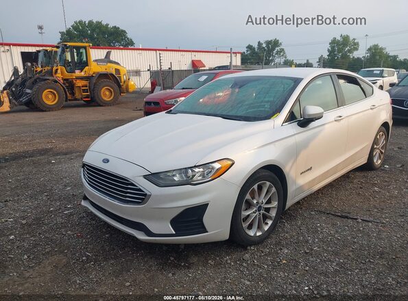3FA6P0LU0KR211132 2019 FORD FUSION HYBRID Белый Вид панели приборов