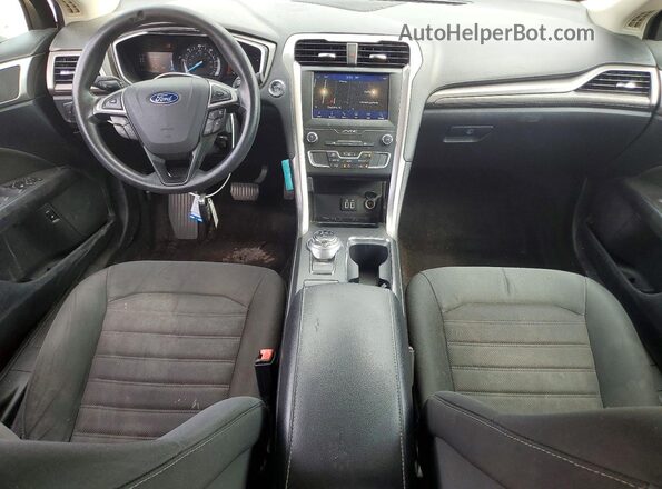 3FA6P0LU0KR240601 2019 FORD FUSION Красный Вид панели приборов