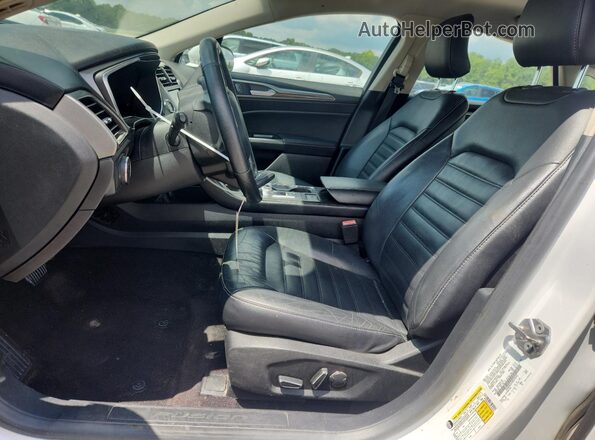 3FA6P0LU1HR359542 2017 FORD FUSION White Widok wnętrza z przodu