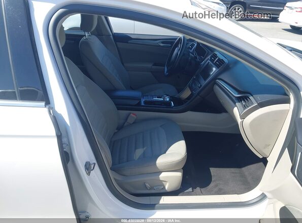 3FA6P0LU1JR140781 2018 FORD FUSION HYBRID White Вид салону спереду