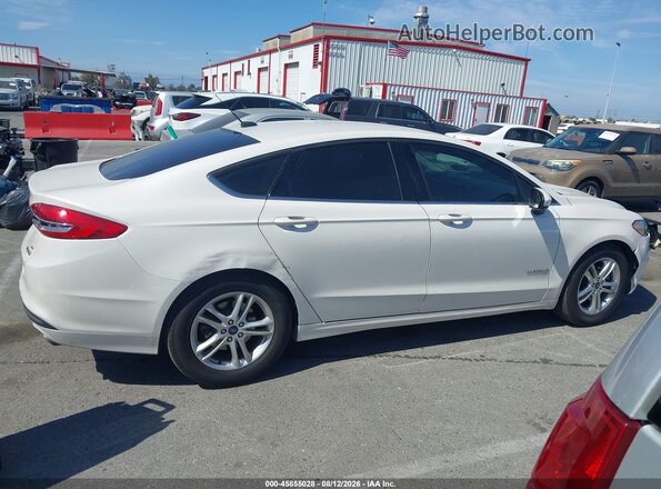 3FA6P0LU1JR140781 2018 FORD FUSION HYBRID White Вид задньої частини салону