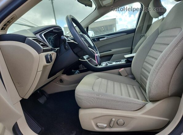 3FA6P0LU1JR200896 2018 FORD FUSION Silver წინა სალონის ხედი