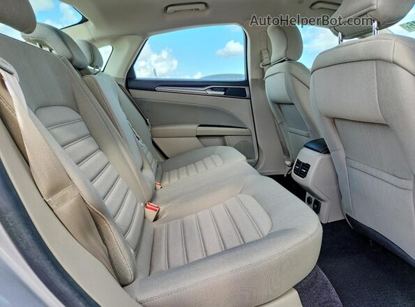 3FA6P0LU1JR200896 2018 FORD FUSION Silver უკანა სავარძლების ხედი