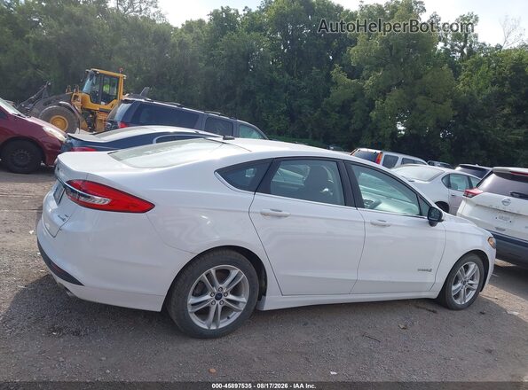 3FA6P0LU1JR209355 2018 FORD FUSION HYBRID White Vista interior trasera