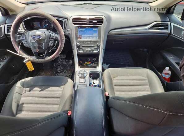 3FA6P0LU1KR147571 2019 FORD FUSION Красный Вид панели приборов