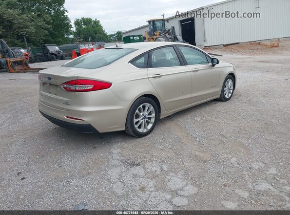 3FA6P0LU1KR149529 2019 FORD FUSION HYBRID Gold Tył prawy
