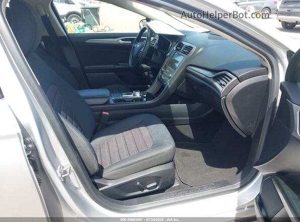 3FA6P0LU1KR274210 2019 FORD FUSION HYBRID Серебряный Вид салона спереди
